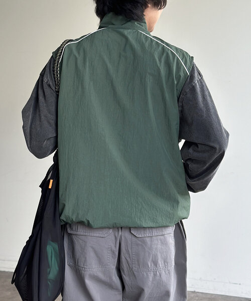 CPCM（シーピーシーエム）の「胸刺繍ナイロンベスト（ベスト・メンズ・グリーン/ベージュ/ネイビー/ブラック・MEDIUM/LARGE）」の12枚目の写真