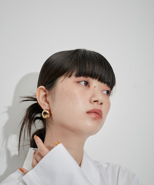 ADAM ET ROPE'（アダムエロペ）の「オーブピアス（ピアス（両耳用）・レディース・シルバー/ゴールド・FREE）」の6枚目の写真