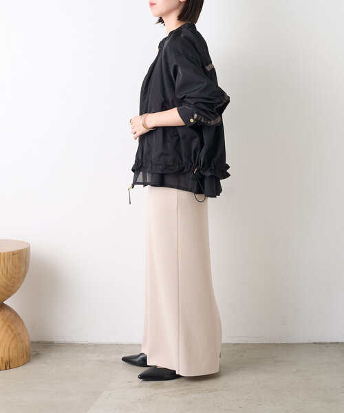 Jena espace merveilleux（ジェナ　エスパスメルヴェイユ）の「裾シアーバックラインブルゾン（ブルゾン・レディース・ベージュ/ブラック・FREE）」の5枚目の写真