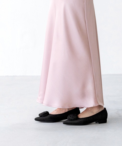 menue(メヌエ)の「ローズモチーフ ローヒール パンプス(パンプス・レディース・ピンク/シルバー/ブラック・24.0cm/23.0cm/22.5cm/22.0cm/21.5cm/26.0cm/25.5cm/25.0cm/24.5cm/23.5cm)」の11枚目の写真