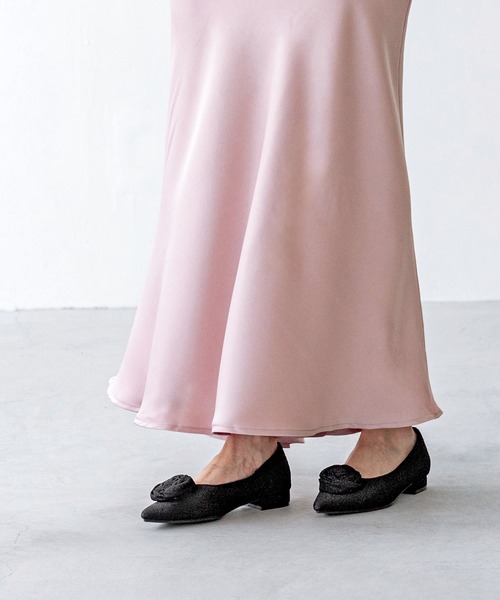 menue(メヌエ)の「ローズモチーフ ローヒール パンプス(パンプス・レディース・ピンク/シルバー/ブラック・24.0cm/23.0cm/22.5cm/22.0cm/21.5cm/26.0cm/25.5cm/25.0cm/24.5cm/23.5cm)」の12枚目の写真