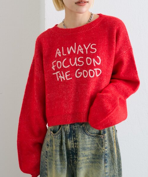 w closet(ダブルクローゼット)の「【4色展開】コード刺繍ロゴショートニット(ニット/セーター・レディース・チャコールグレー/レッド/グレー/ブルー・FREE)」の4枚目の写真