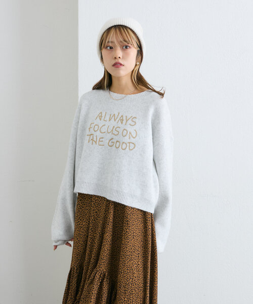 w closet(ダブルクローゼット)の「【4色展開】コード刺繍ロゴショートニット(ニット/セーター・レディース・チャコールグレー/レッド/グレー/ブルー・FREE)」の9枚目の写真