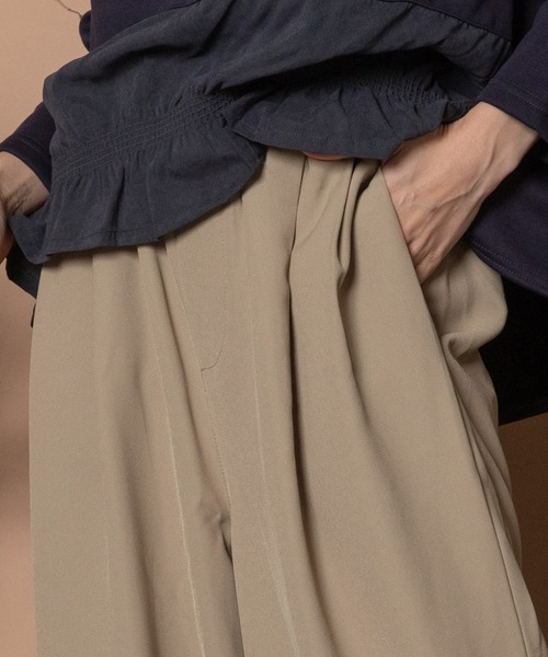 Bou Jeloud(ブージュルード)の「ツータックイージーパンツ(その他パンツ・レディース・ネイビー/ベージュ・38)」の7枚目の写真