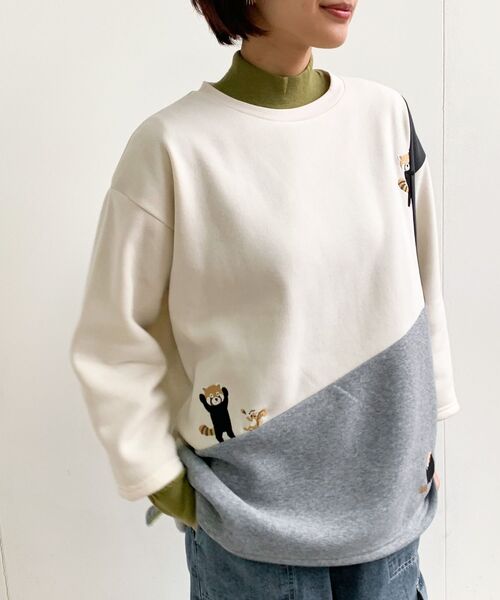 rps（アールピーエス）の「３配色切替刺繍裏起毛プルオーバー（スウェット・レディース・チャコールグレー/ホワイト系その他4/ブルー/アイボリー・フリー）」の2枚目の写真