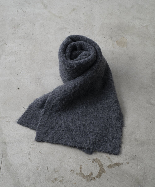 WHIMSIC(ウィムジック)の「【UNISEX】ジャガードニットマフラー(マフラー・レディース・ブラウン/パープル/ベージュ/チャコールグレー・FREE)」の5枚目の写真