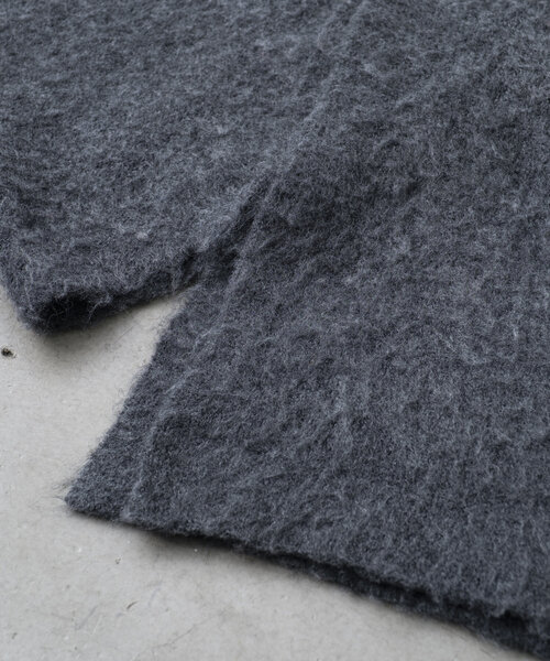 WHIMSIC(ウィムジック)の「【UNISEX】ジャガードニットマフラー(マフラー・レディース・ブラウン/パープル/ベージュ/チャコールグレー・FREE)」の7枚目の写真