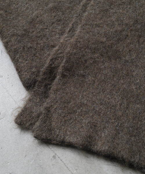 WHIMSIC(ウィムジック)の「【UNISEX】ジャガードニットマフラー(マフラー・レディース・ブラウン/パープル/ベージュ/チャコールグレー・FREE)」の10枚目の写真