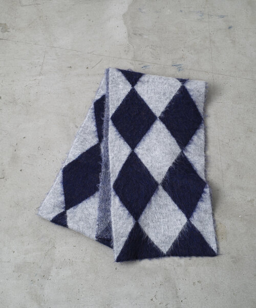 WHIMSIC(ウィムジック)の「【UNISEX】ジャガードニットマフラー(マフラー・レディース・ブラウン/パープル/ベージュ/チャコールグレー・FREE)」の18枚目の写真