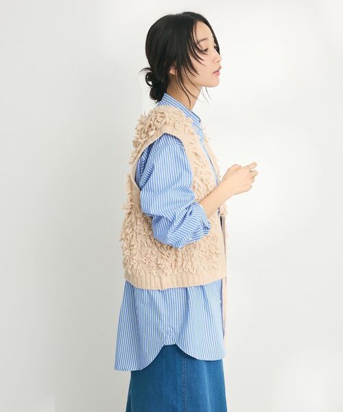 CRAFT STANDARD BOUTIQUE（クラフトスタンダードブティック）の「フリンジニットベスト（ベスト・レディース・ベージュ/チャコールグレー・FREE）」の5枚目の写真