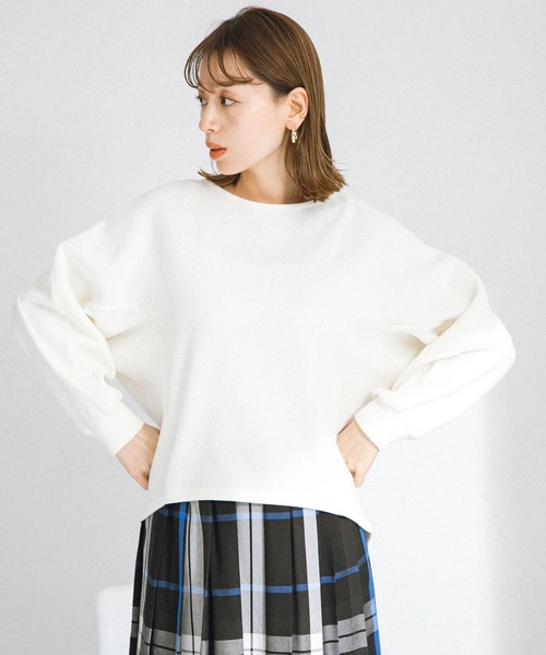 URBAN RESEARCH Sonny Label（アーバンリサーチサニーレーベル）の「『UR TECH』起毛カットドルマンプルオーバー（Tシャツ/カットソー・レディース・グリーン系その他/ブラック/オフホワイト・FREE）」の4枚目の写真