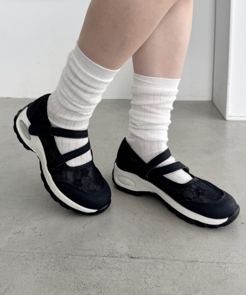 Loueme(ルエム)の「レースベルクロストラップスニーカー(スニーカー・レディース・ホワイト/ブラック・23.5cm/24.5cm)」の16枚目の写真