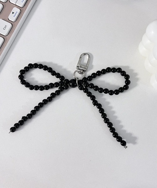 ROOPTOKYO（ループトウキョウ）の「Ribbon Charm Strap/ビーズ リボン チャーム ストラップ 夏物 夏服（キーホルダー・レディース・ブラック/シルバー/ホワイト/レッド・FREE）」の2枚目の写真