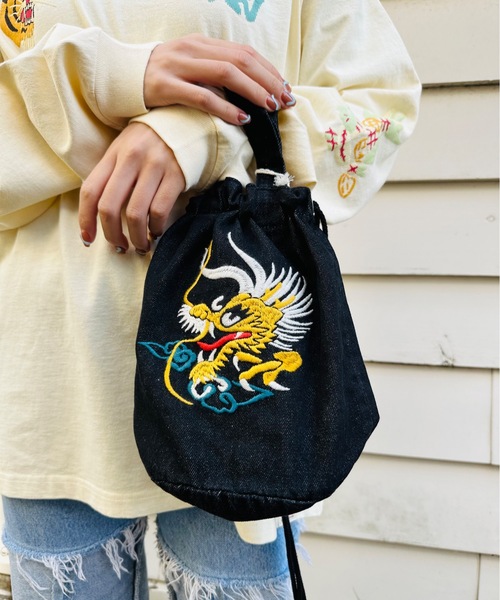 HOUSTON(ヒューストン)の「HOUTSTON / EMB DENIM EFFECT BAG(TIGER) / 6880 / 6881(ショルダーバッグ・レディース・ブラック系その他/ブラック系その他3/ブルー系その他2/ブラック/ブルー系その他3/ブルー系その他4/ブラック系その他2/ブルー系その他・ONESIZE)」の5枚目の写真