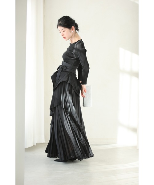 cawaii（カワイイ）の「（黒）プリーツの変形裾トップスとスカートとサッシュベルトの3点セット【set】（Tシャツ/カットソー・レディース・ブラック・FREE）」の8枚目の写真