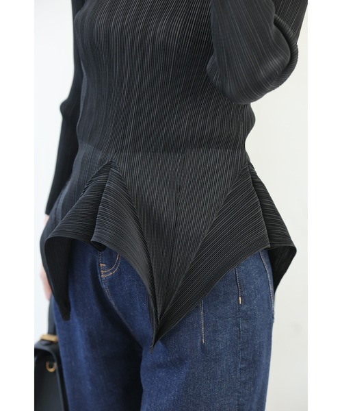 cawaii（カワイイ）の「（黒）プリーツの変形裾トップスとスカートとサッシュベルトの3点セット【set】（Tシャツ/カットソー・レディース・ブラック・FREE）」の14枚目の写真