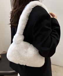 フェイクファーショルダーバッグ