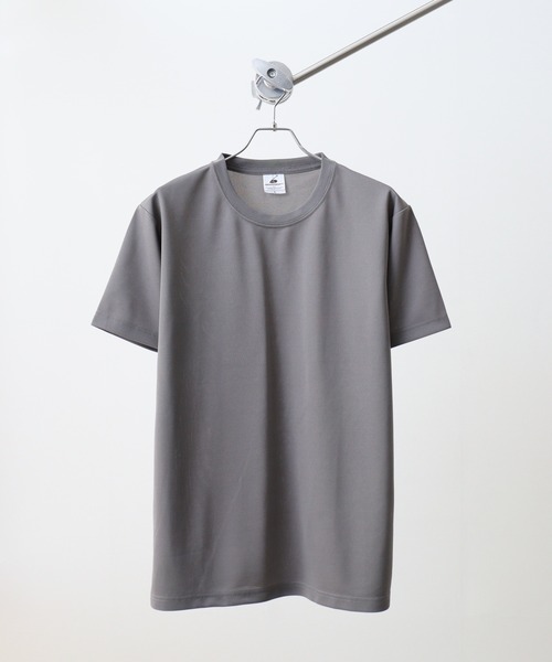 BEES BEAM(ビーズビーム)の「BEES BEAM ファイバードライTシャツ(Tシャツ/カットソー・レディース・ブラック/ライム/バーガンディー/ピンク/グリーン/レッド/ホワイト/オレンジ系その他/ターコイズブルー/グリーン系その他/パープル/ロイヤルブルー/オレンジ/ダークグレー/イエロー/アーミー/ピンク系その他/イエロー系その他/ライトピンク/サックスブルー/ネイビー・S/XL/XXXL/XXL/M/L)」の3枚目の写真