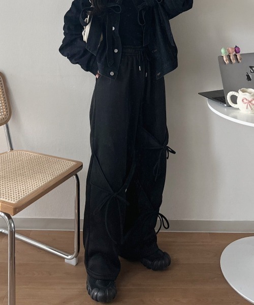 nemne store(ネンネストア)の「《Delfy》裏毛リボンスウェットパンツ(スウェットパンツ・レディース・ブラック系/杢グレー・フリー)」の3枚目の写真