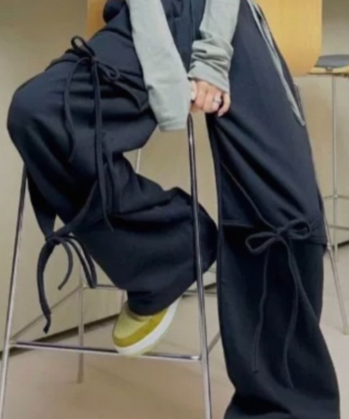 nemne store(ネンネストア)の「《Delfy》裏毛リボンスウェットパンツ(スウェットパンツ・レディース・ブラック系/杢グレー・フリー)」の4枚目の写真