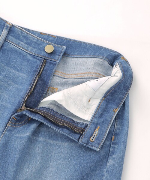 EPOCA(エポカ)の「【2025年春夏モデル】【TWENTY FOUR DENIM】 バギーデニムパンツ(デニムパンツ・レディース・ブルー系その他4・38/40)」の4枚目の写真