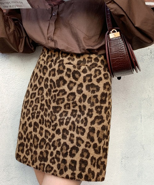 NANEA（ナネア）の「起毛ヒョウ柄ミニスカート（スカート・レディース・ブラウン/グレー・SMALL/MEDIUM/LARGE）」の9枚目の写真