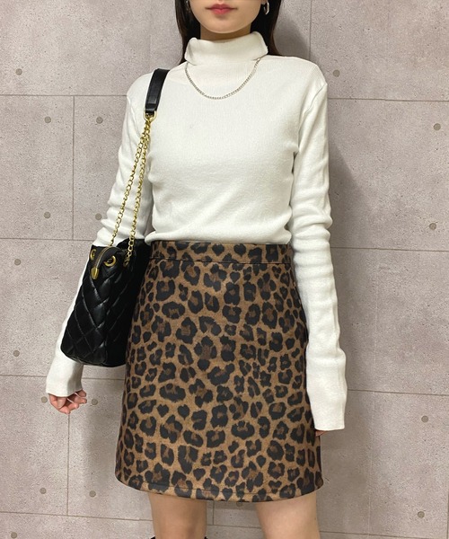 NANEA（ナネア）の「起毛ヒョウ柄ミニスカート（スカート・レディース・ブラウン/グレー・SMALL/MEDIUM/LARGE）」の7枚目の写真