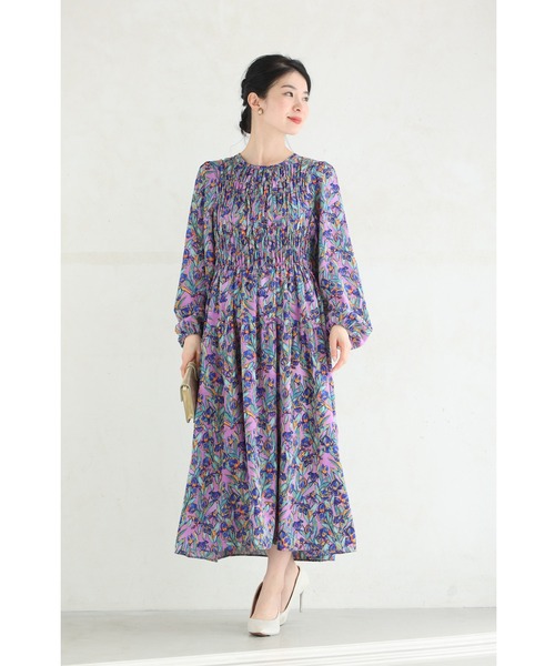 cawaii(カワイイ)の「鮮やかに描いた花のシャーリングミディアムワンピース(ワンピース・レディース・パープル・FREE)」の14枚目の写真