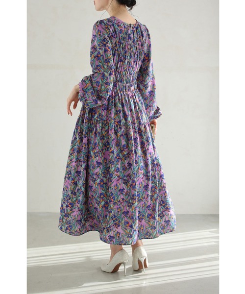 cawaii(カワイイ)の「鮮やかに描いた花のシャーリングミディアムワンピース(ワンピース・レディース・パープル・FREE)」の17枚目の写真