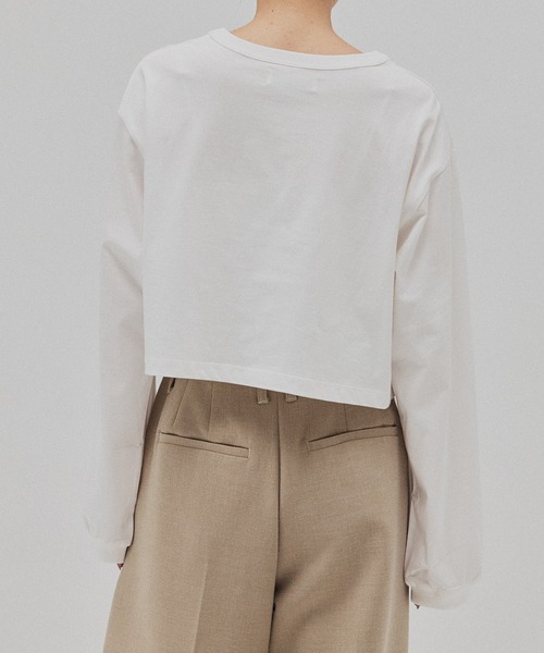 PUBLIC TOKYO（パブリックトウキョウ）の「ボリュームスリーブロンTEE（Tシャツ/カットソー・レディース・ダークグレー/ホワイト・FREE）」の7枚目の写真