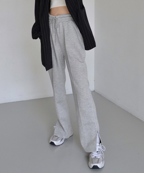 Mela（メラ）の「Side slit sweat pants（スウェットパンツ・レディース・ブラック/グレー・S/M/L）」の2枚目の写真