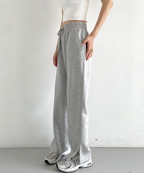 Side slit sweat pants（スウェットパンツ）｜Mela（メラ）の