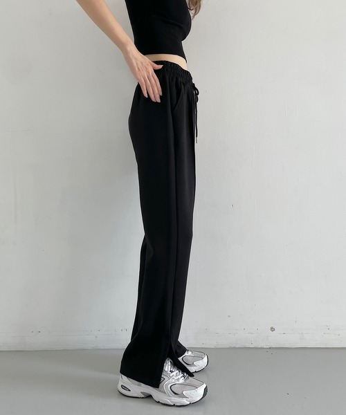 Mela（メラ）の「Side slit sweat pants（スウェットパンツ・レディース・ブラック/グレー・S/M/L）」の11枚目の写真