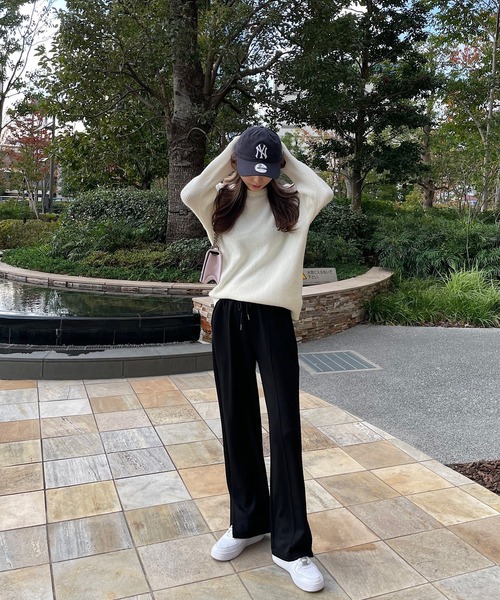 Mela（メラ）の「Side slit sweat pants（スウェットパンツ・レディース・ブラック/グレー・S/M/L）」の15枚目の写真