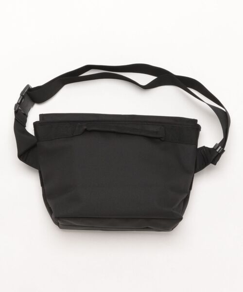 Herschel Supply(ハーシェルサプライ)の「【Herschel Supply/ハーシェルサプライ】 GRADE MID-VOLUME CROSSBODY 10687(ショルダーバッグ・メンズ・その他1/その他2・FREE)」の3枚目の写真