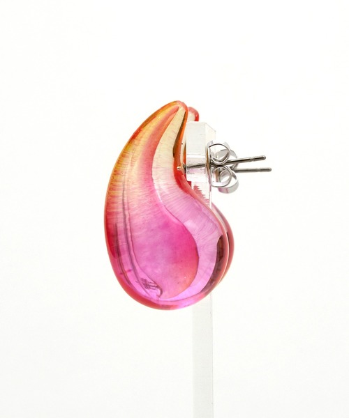 an meets zakka(アンミツザッカ)の「an meets zakka クリアグラデーションティアドロップアクリルピアス(ピアス(両耳用)・レディース・ブラック系/グリーン系/ブルー系/ピンク系1/ピンク系2/ピンク系3/レッド系1/レッド系2/クリア/ブラウン系・ONESIZE)」の17枚目の写真