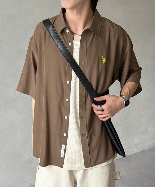 U.S. POLO ASSN.（ユーエスポロアッスン）の「【U.S. POLO ASSN.】シルクタッチ半袖シャツ（シャツ/ブラウス・メンズ・ブルー/チャコールグレー/ライム/ネイビー/グレイッシュベージュ/カーキ/ブラウン・MEDIUM/LARGE）」の3枚目の写真