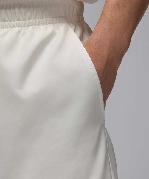 JORDAN BRAND（ジョーダンブランド）の「ジョーダン プールサイド メンズ 13cm ショートパンツ / Jordan Poolside Men's 5" Shorts HF9371-133 Anthracite（その他パンツ・メンズ・クリーム・S/M/L/XL/2XL）」の6枚目の写真