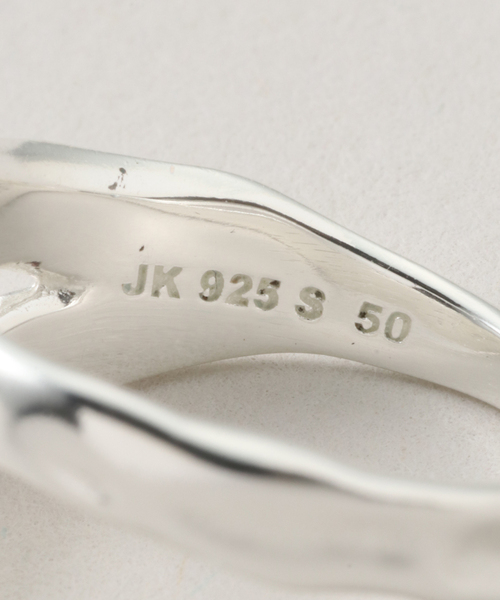 La TOTALITE（ラトータリテ）の「JANE KOENIG/ヤネコン Silver 2連リング（リング・レディース・シルバー・FREE）」の4枚目の写真