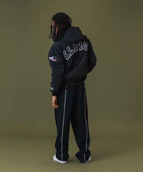 XLARGE(エクストララージ)の「【一部WEB限定カラー】NYLON PUFFER JACKET(ナイロンジャケット・メンズ・ブラック/カモフラージュ/パープル/グレー/ベージュ・S/M/L/XL)」の12枚目の写真