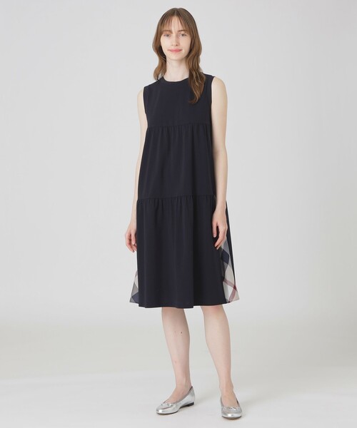 BLUE LABEL CRESTBRIDGE(ブルーレーベルクレストブリッジ)の「コンパクトポンチティアードドレス(ワンピース・レディース・ダークネイビー/ブルー・36/38)」の2枚目の写真
