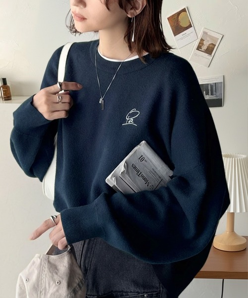 セール】シンプルながらも洗練されたデザインで、こなれ感。胸刺繍