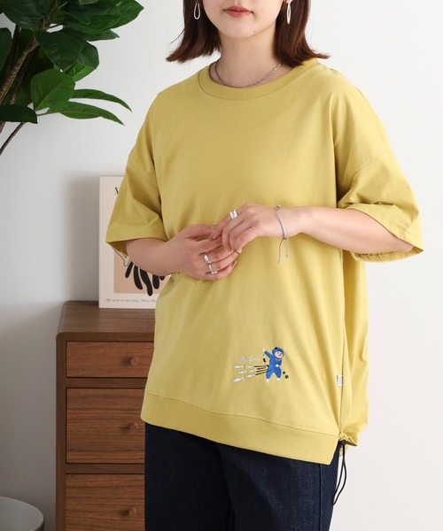 Quelle Chance(ケルシャンス)の「ドロスト刺しゅうプルオーバー ニャンジャ(Tシャツ/カットソー・レディース・イエロー/チャコールグレー/オートミール・M)」の4枚目の写真