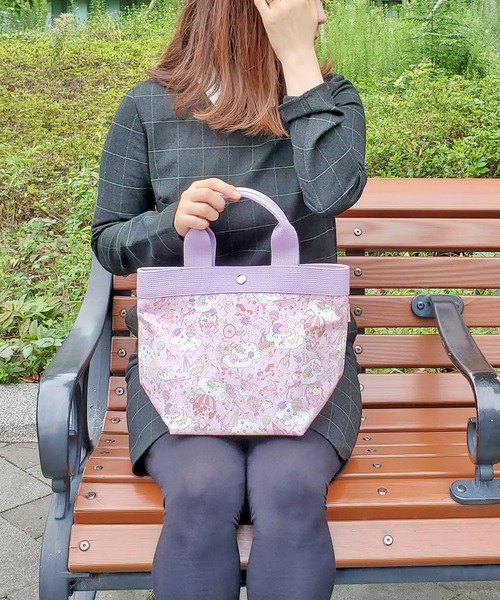 sanrio(サンリオ)の「サンリオキャラクターズ トートバッグ 小 Cyalel Yahata【日本製】(トートバッグ・レディース・ピンク系その他2/ピンク系その他/ピンク・FREE)」の4枚目の写真