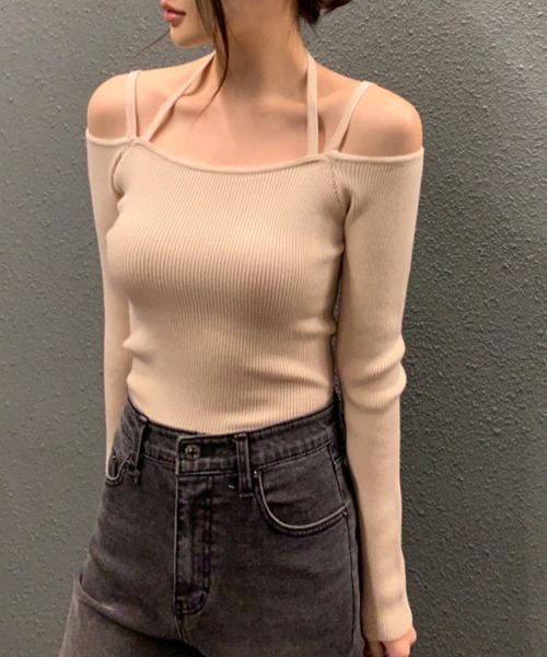 ReRe(リリ)の「オフショルダー肩紐 ニットトップス(ニット/セーター・レディース・オフホワイト/サックスブルー/ブラック/キャメル・FREE)」の4枚目の写真