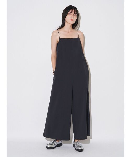 ELENDEEK(エレンディーク)の「キャミオールインワン【セットアップ対応】(つなぎ/オールインワン・レディース・ブラウン/アイボリー/チャコールグレー・01/02)」の10枚目の写真