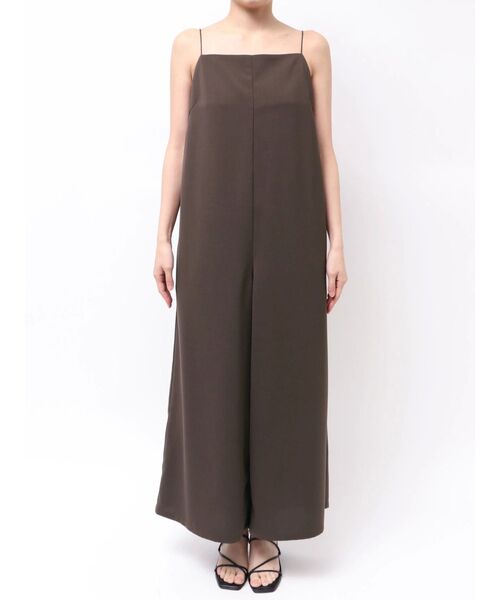 ELENDEEK(エレンディーク)の「キャミオールインワン【セットアップ対応】(つなぎ/オールインワン・レディース・ブラウン/アイボリー/チャコールグレー・01/02)」の22枚目の写真