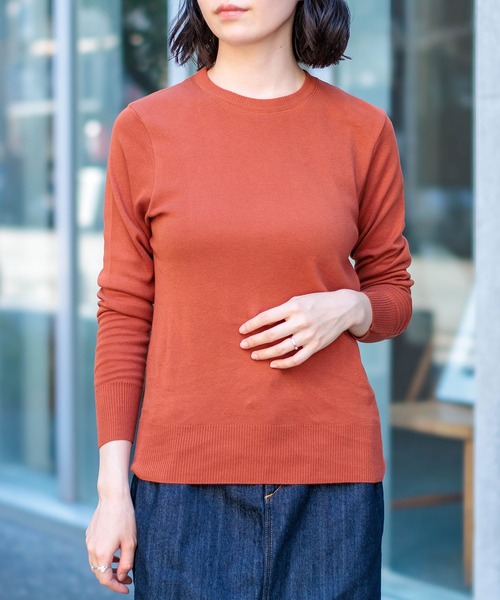 gicipi（ジチピ）の「[gicipi] FRAGORA フラーゴラ (2513A) / クルーネック フィットトップス（ニット/セーター・レディース・ホワイト/グレー/ブラック/イエロー/サーモンピンク/テラコッタ・1）」の4枚目の写真