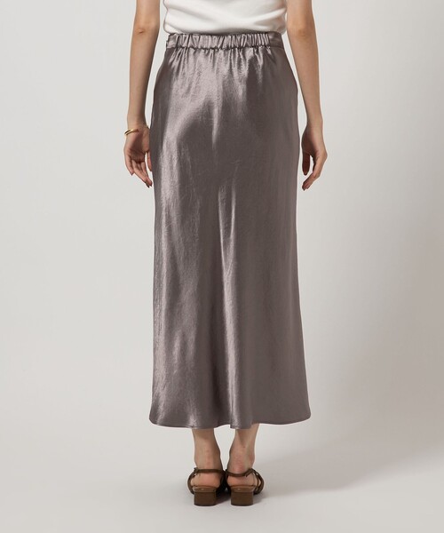 green label relaxing(グリーンレーベルリラクシング)の「サテン ナロー スカート(スカート・レディース・ブラック/ブラウン/オフホワイト/モカ/ライトブルー・38/36)」の17枚目の写真
