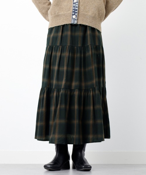 BELLUNA PLUS（ベルーナ）の「綿１００％チェック柄ティアードスカート（スカート・レディース・ブルー系その他/ブラウン系その他/ネイビー・SMALL/LARGE/X-LARGE/MEDIUM）」の2枚目の写真